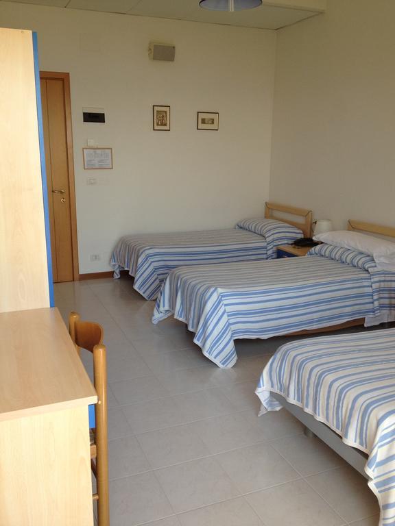 Casa Per Ferie Maria Assunta Hotell Lido di Jesolo Eksteriør bilde